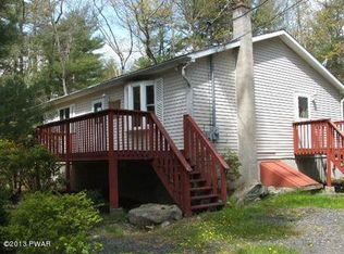 171 Bernadette Dr, Dingmans Ferry, PA 18328