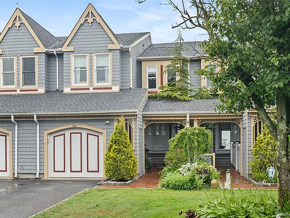 2nd image of 8 Victoria Drive #8