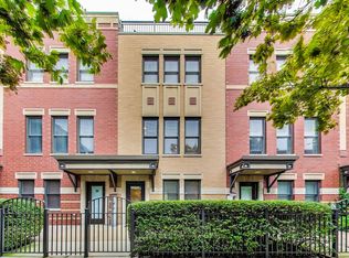 640 W Oak St, Chicago, IL 60610