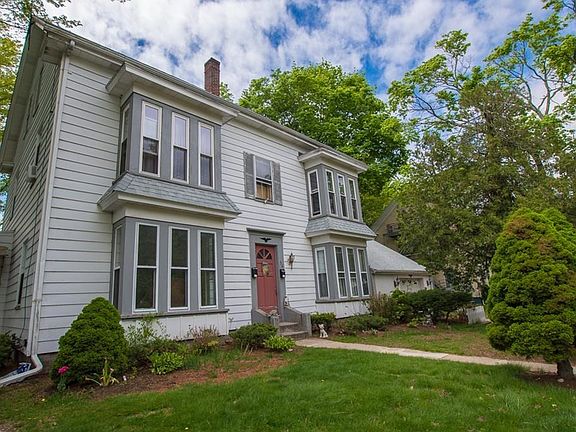 2nd image of 54 Pleasant St