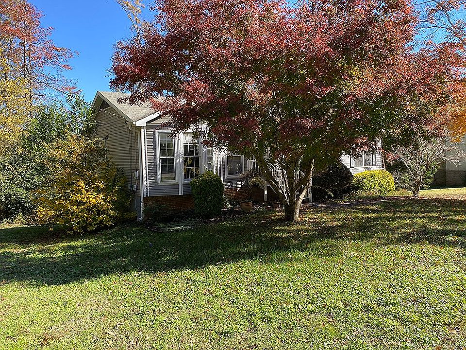 2nd image of 777 Chestnut Dr