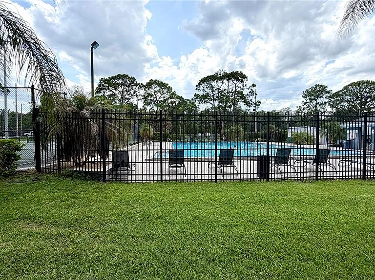 5561 Slash Pine Ct #26-3 — Photo 33