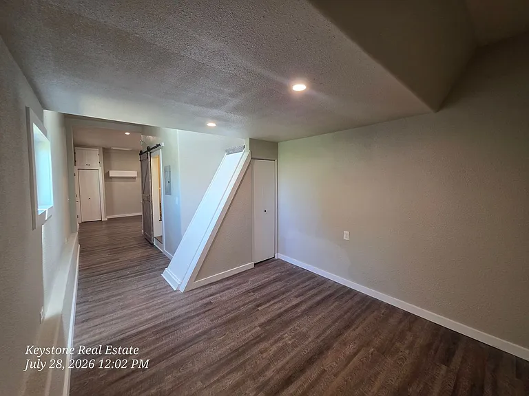 2275 Arthur Ct — Photo 8