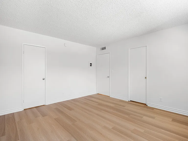 4248 Troost Ave #4 — Photo 16