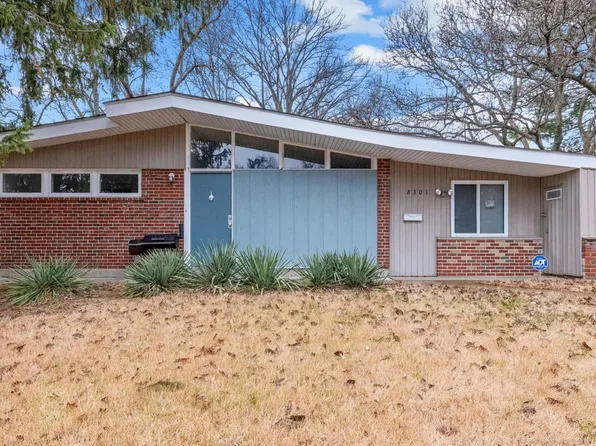 8301 Woodhurst Dr, Saint Louis, MO 63134