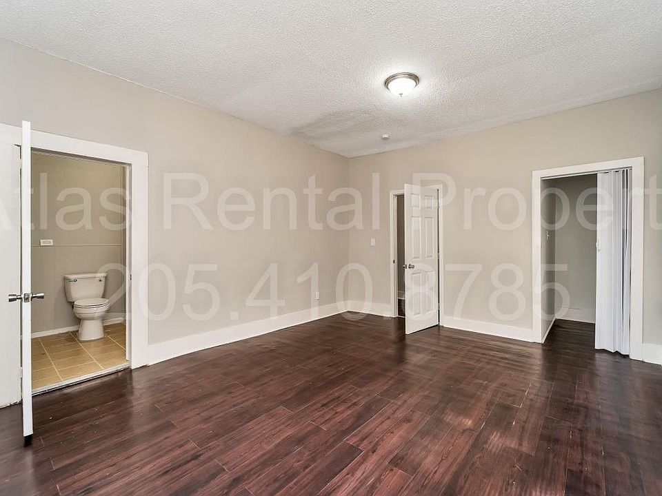 1st image of 3205 29th St