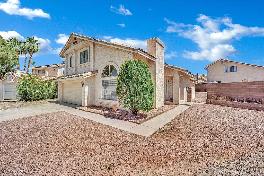 4 bed, 2.5 bath, 2165 sqft, $2,350 — Photo 3