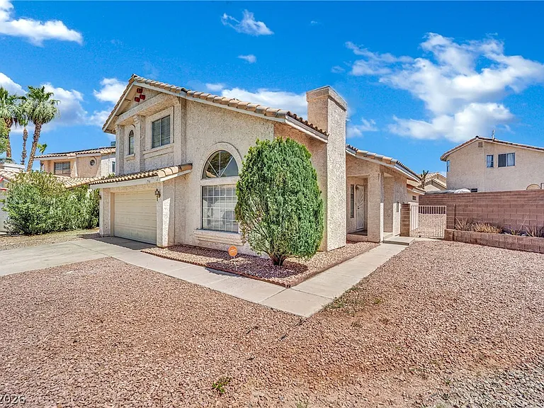 756 Charwood Cir — Photo 3