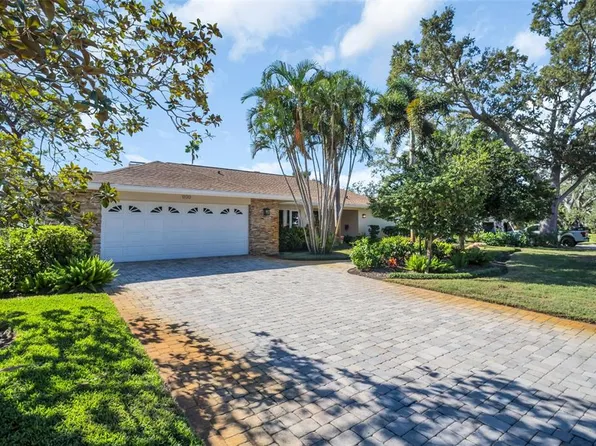 1100 Friendly Way S, Saint Petersburg, FL 33705