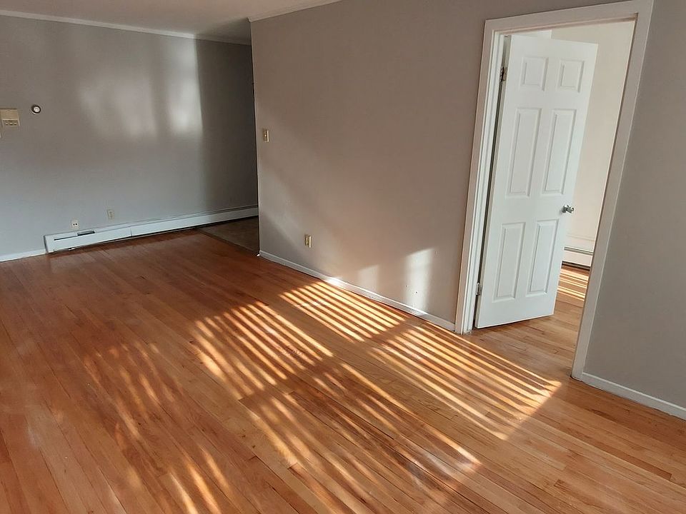 1st image of 1015 W 35th Ave #W203