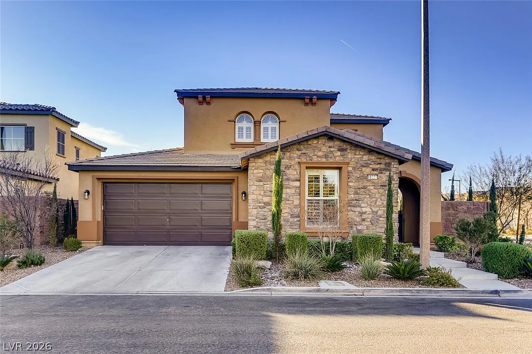 4 bed, 4.0 bath, 2840 sqft, $4,245 — Photo 1