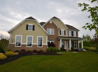 4014 Mainsail Dr, Lewis Center, OH 43035