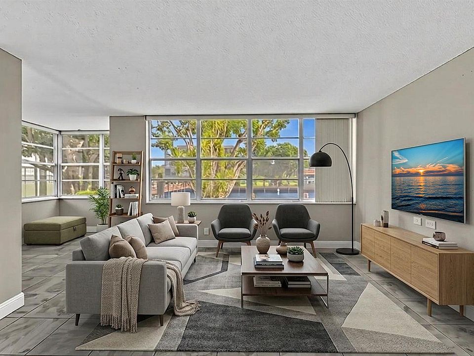 1st image of 2741 TAFT Street #104