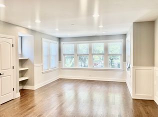 3659 W Belle Plaine Ave #2, Chicago, IL 60618