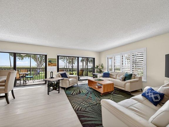 3rd image of 218 NE Edgewater Drive #218