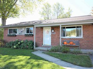 24012 Lakewood St, Saint Clair Shores, MI