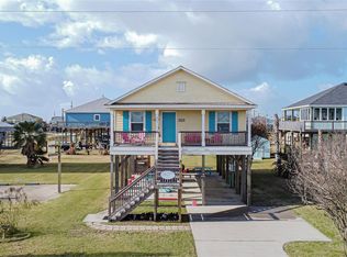 905 Sage Rd, Crystal Beach, TX 77650