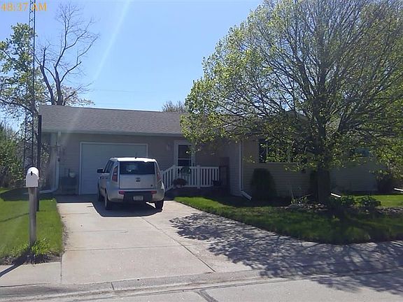 2nd image of 1924 D St