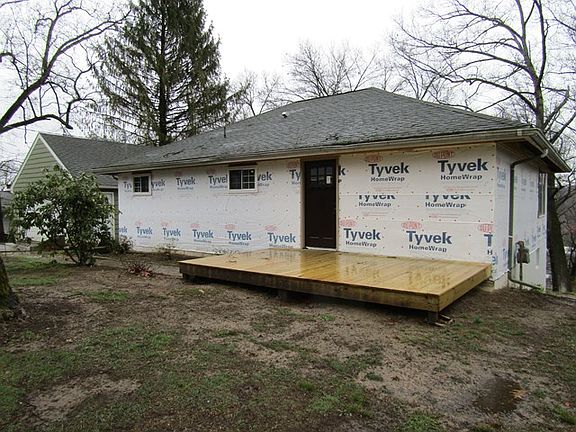 2nd image of 613 Maxwell Dr