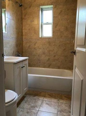 2nd image of 60 Arlo Rd APT 2B