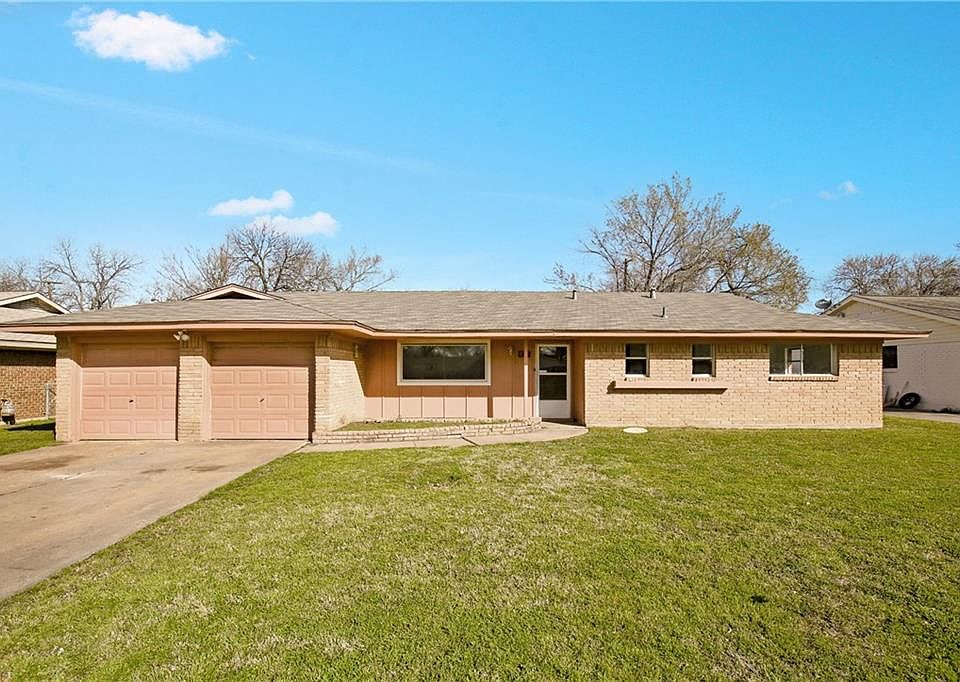 1st image of 432 Crestwood Ter