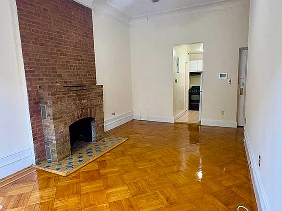 5th image of 40 W 89th St #3