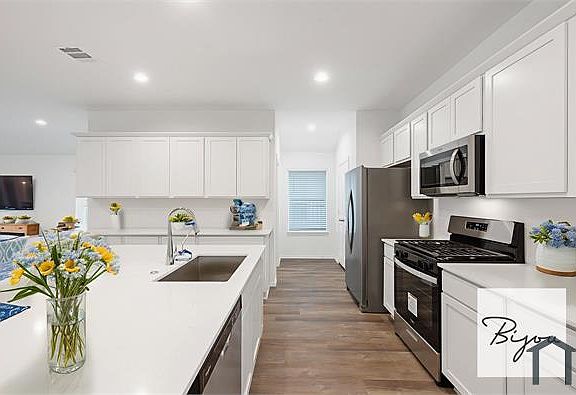 5th image of 6011 Bella Breeze Dr
