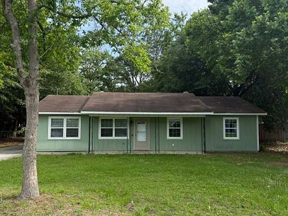 2nd image of 642 Lee Rd