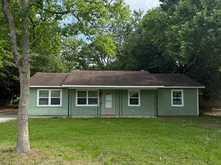 642 Lee Rd — Photo 1