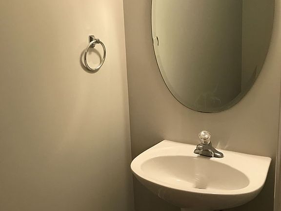 4th image of 105 4h Ave #103