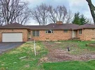 1451 Eagle Rd, Elgin, IL 60123