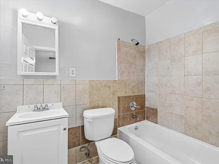 4605 Georgia Ave NW — Photo 15