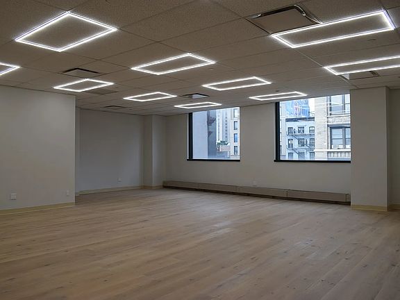 3rd image of 11 E Broadway