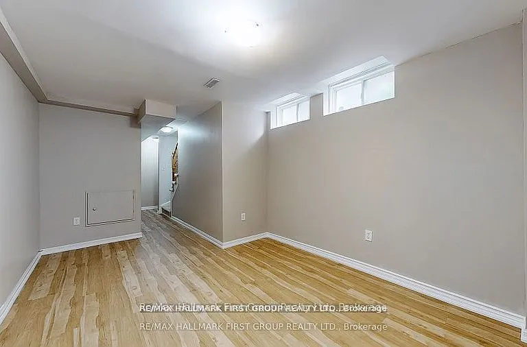 39 Robideau Pl — Photo 33