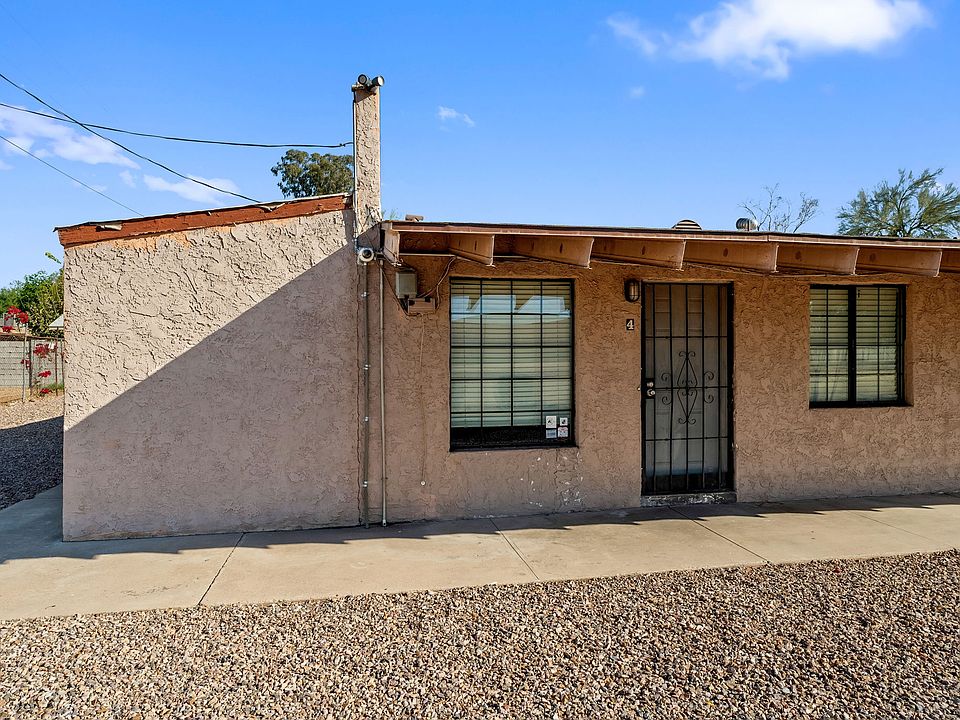 3-web-or-mls-2444 E Danbury Rd 4--22_12202024