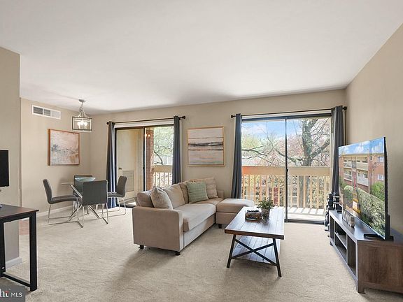3rd image of 7423 Little River Tpke APT 202