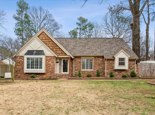 2350 Riverdale Rd, Germantown, TN 38138