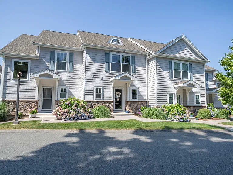 520 Marina Way Lndg #520 — Photo 2