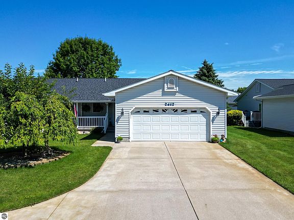 2nd image of 2412 Rosewood North Dr #12