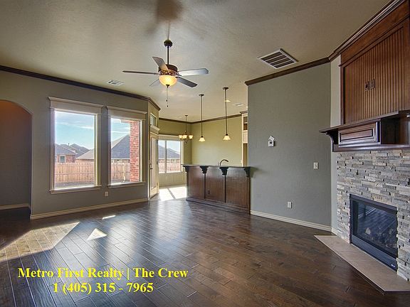 3rd image of 8416 NW 141st Cir