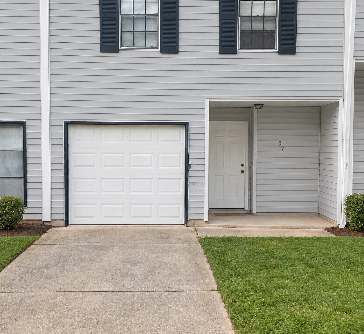 3 bed, 1466 sqft, $1,790 — Photo 1