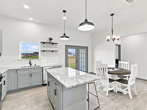 2nd image of 6020 Huckleberry Ln
