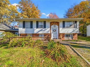 1861 Stirling Rd, Madison, OH 44057