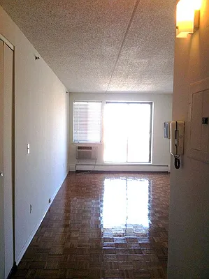 Rented by Prime Realty | media 8