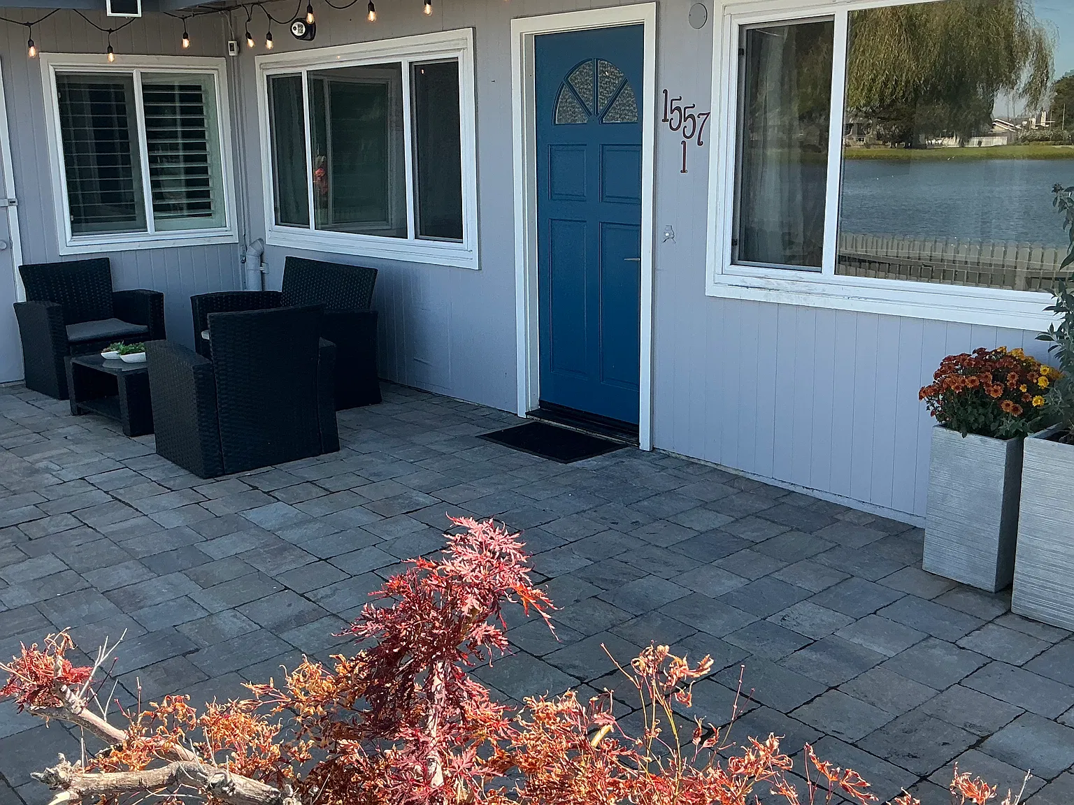 2 bed, 899 sqft, $4,995 — Photo 2