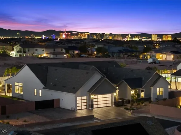 8810 Italian Trotter Ct, Las Vegas, NV 89113