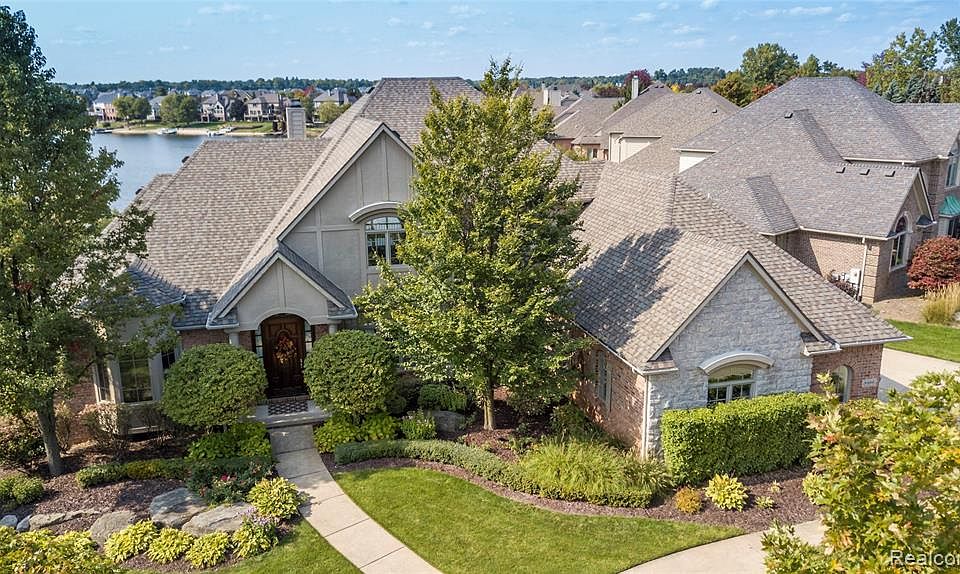 8896 Stoney Creek Dr, South Lyon, MI 48178 MLS 2200079196 Zillow