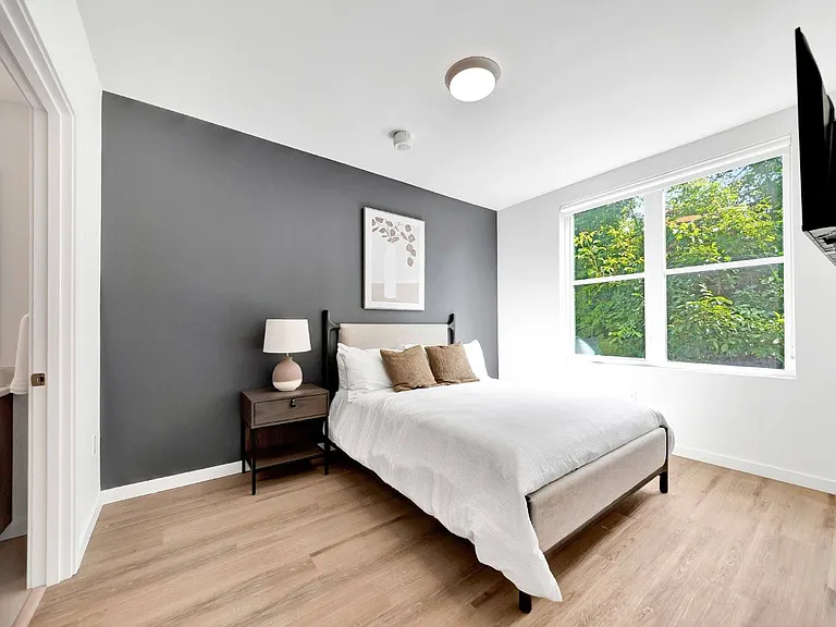 The Robert | Bedroom