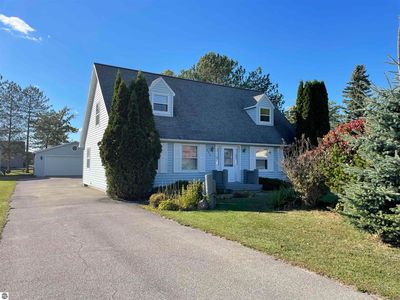 806 S Augres River Dr, Au Gres, MI, 48703