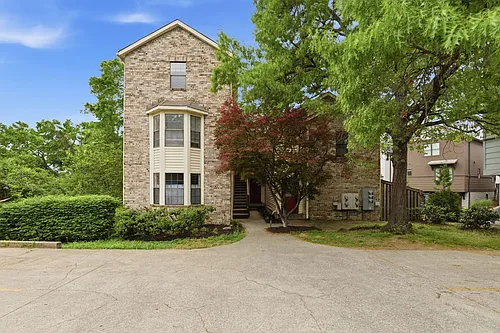 515 Chesterfield Ave Photo 1